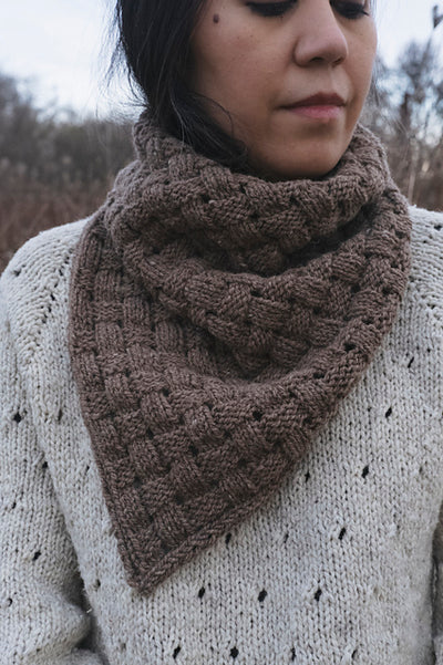 Dot Grid Cowl