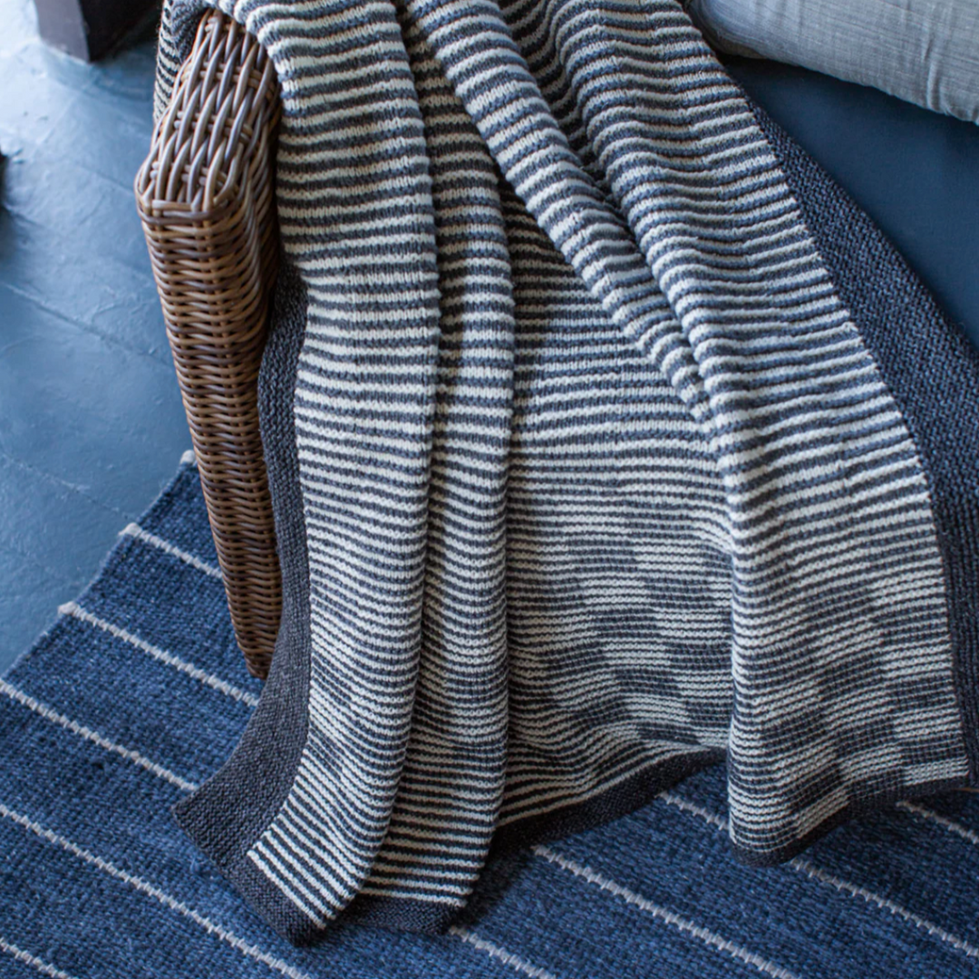 Brooklyn Tweed's Knit and Crochet Blankets: Projects to Stitch for