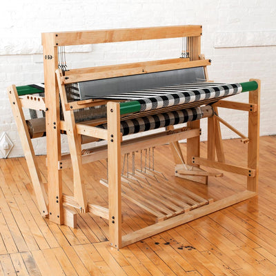 Model L4 (4 Harness/6 Treadle)